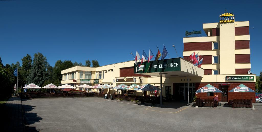 Hotel Slunce ハブリーチクーフ・ブロト エクステリア 写真